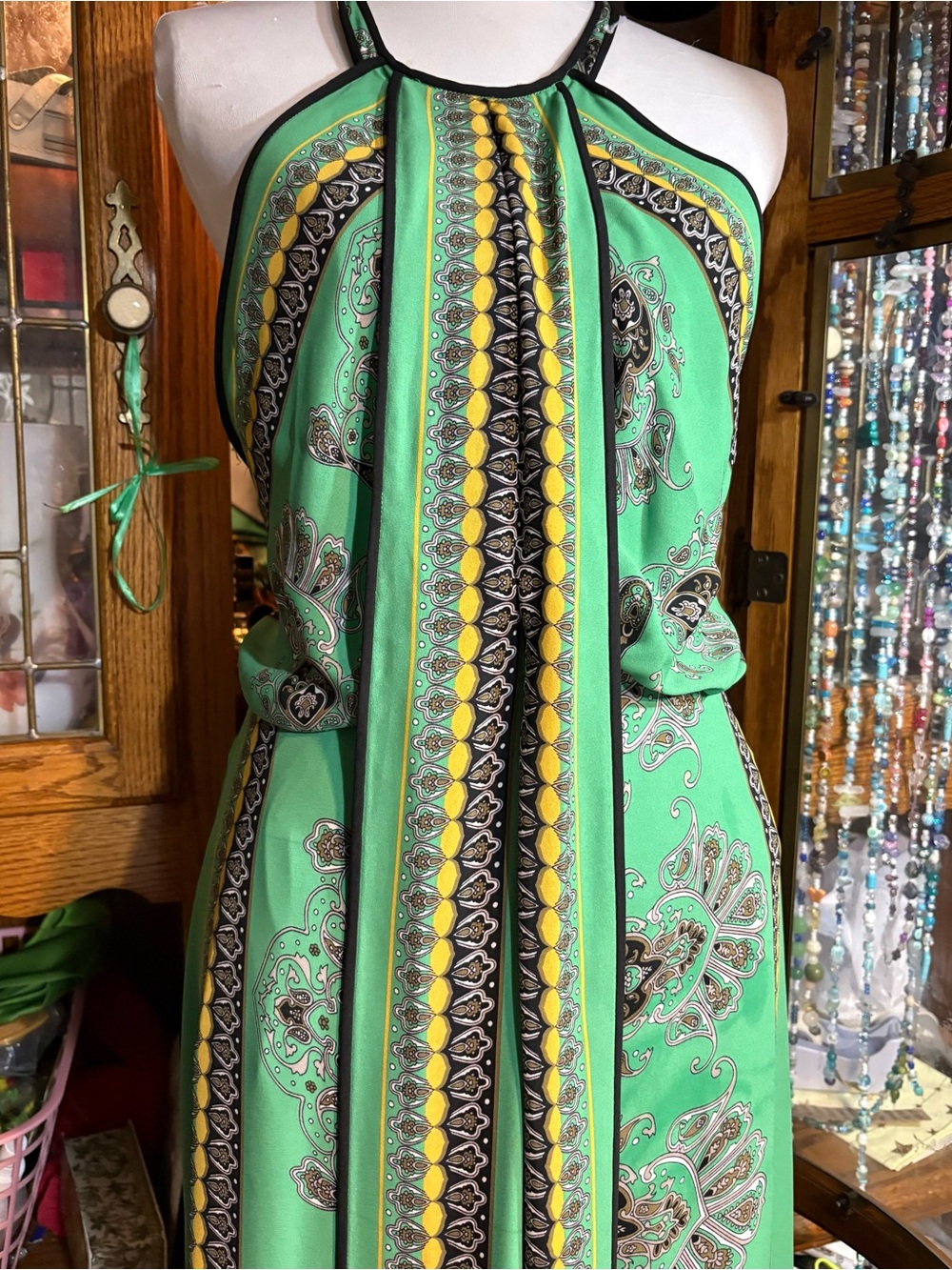 BCBGMAXAZRIA Arlenis green paisley halter maxi dress vibrant green 6 - Picture 9 of 13